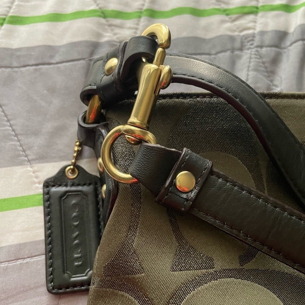 Coach Bag, Coach crossbody, Coach green bag. - Picture 6 of 16